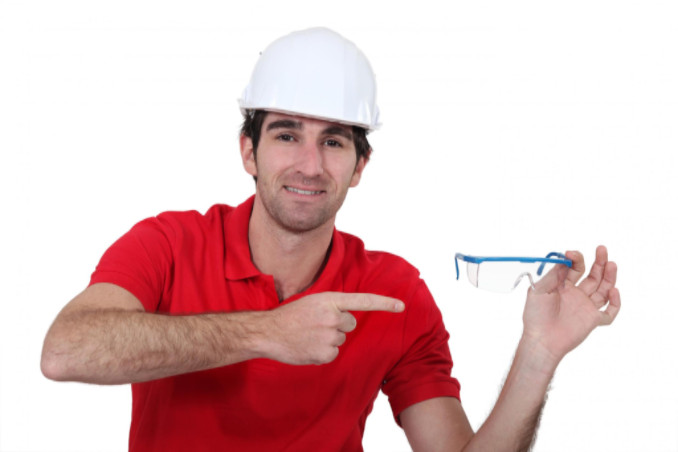encouraging eye safety in the workplace